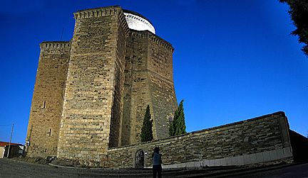 CASTILLO%20NOCTURNA%202_r1_c1.jpg